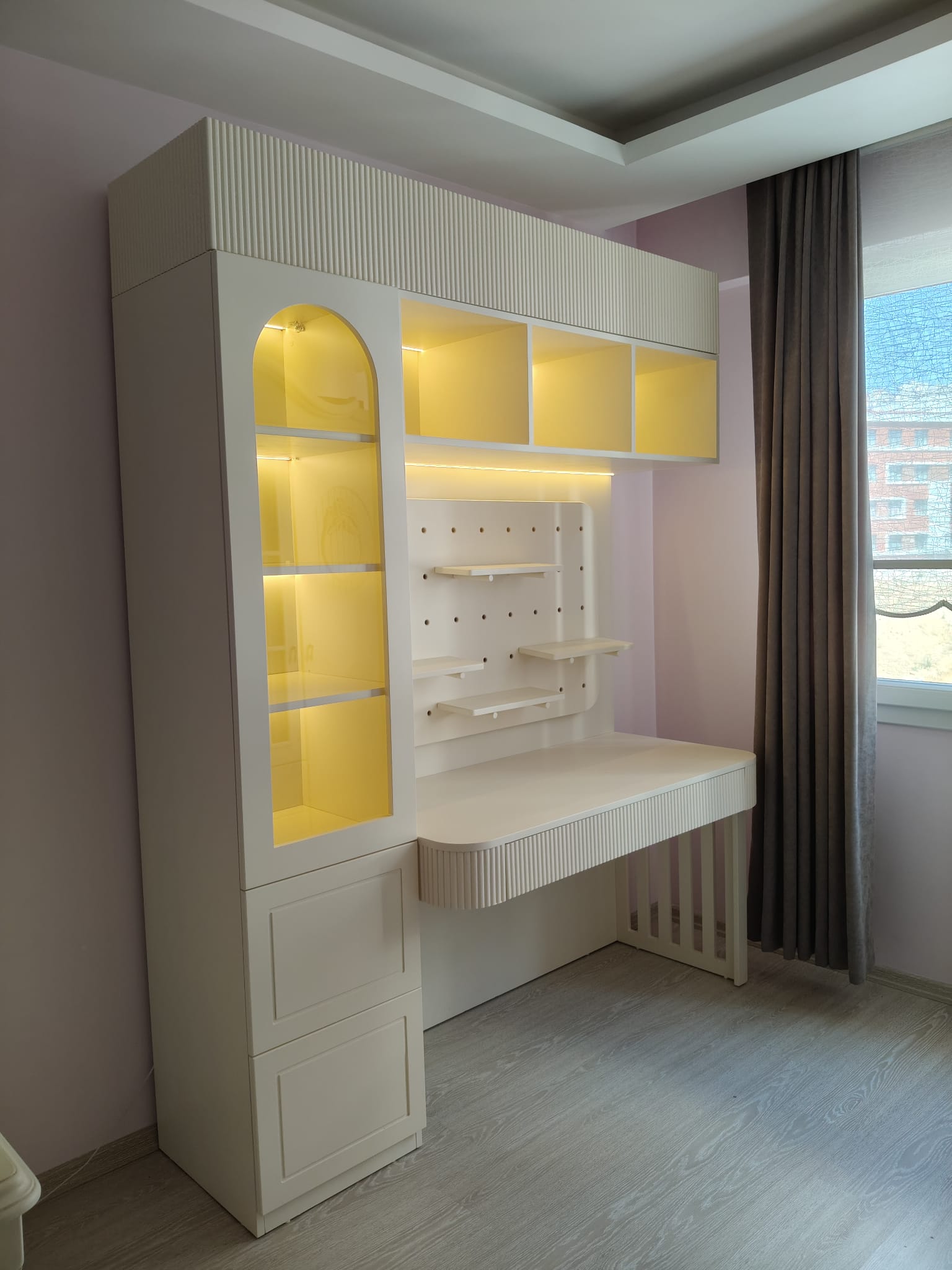 Çizgi Model Çalışma Masası - Görsel 5